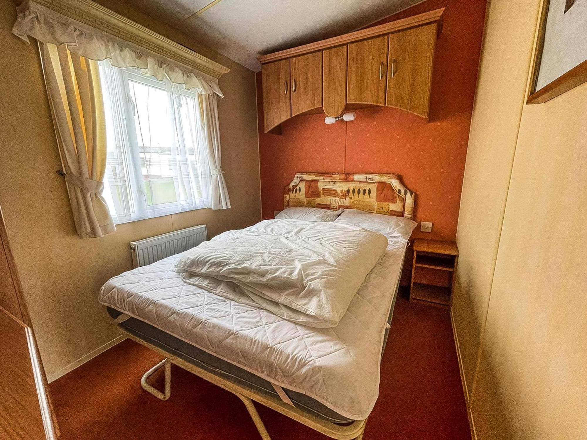 Superb Caravan By The Seaside In Kessingland, Suffolk Ref 90040Sg Benacre Exterior foto