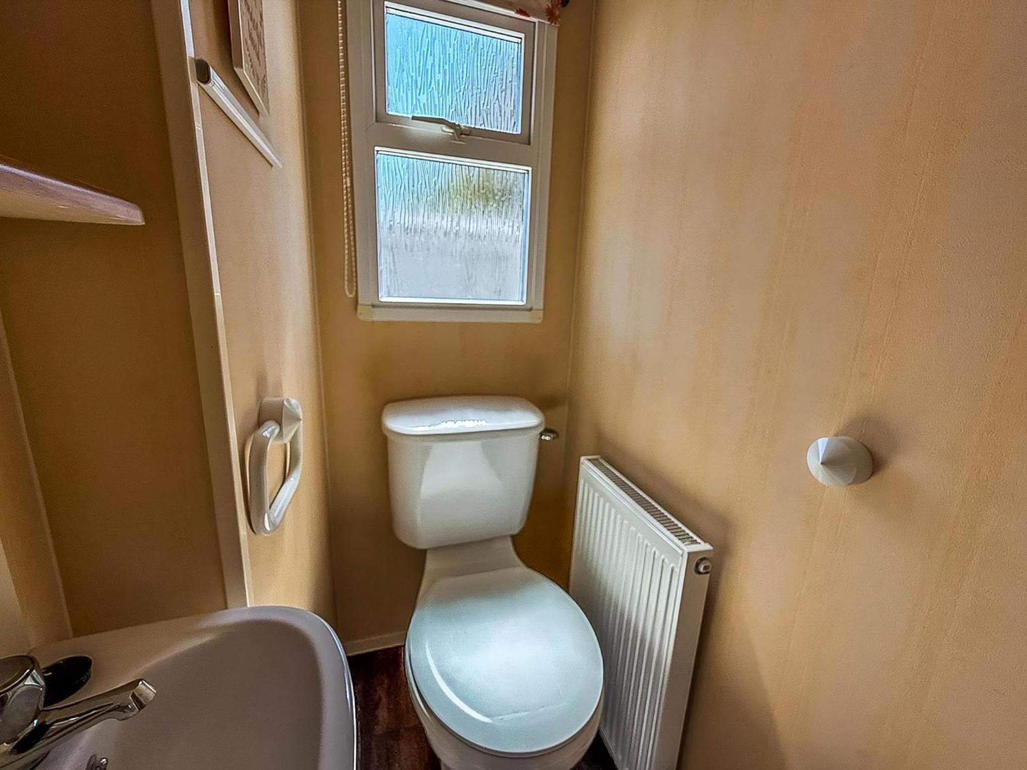 Superb Caravan By The Seaside In Kessingland, Suffolk Ref 90040Sg Benacre Exterior foto