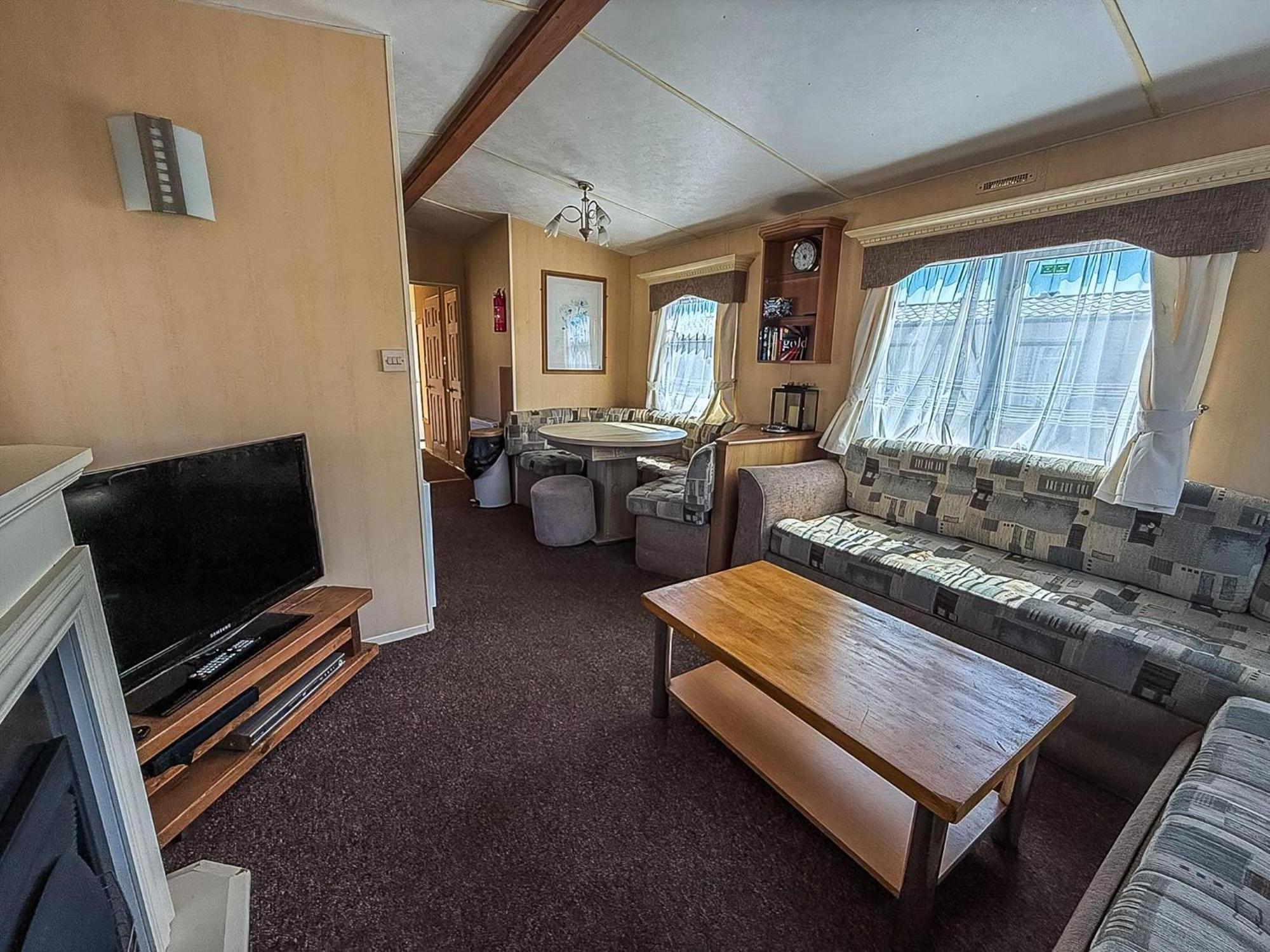 Superb Caravan By The Seaside In Kessingland, Suffolk Ref 90040Sg Benacre Exterior foto